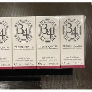 Diptyque 34 Trente-Quatre Boulevard Saint Germain Eau de Toilette 2ml Lot Of 24